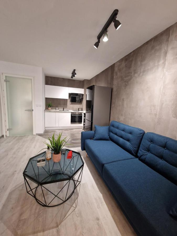 Marsselis Luxe Port Apartment Varna Exterior foto